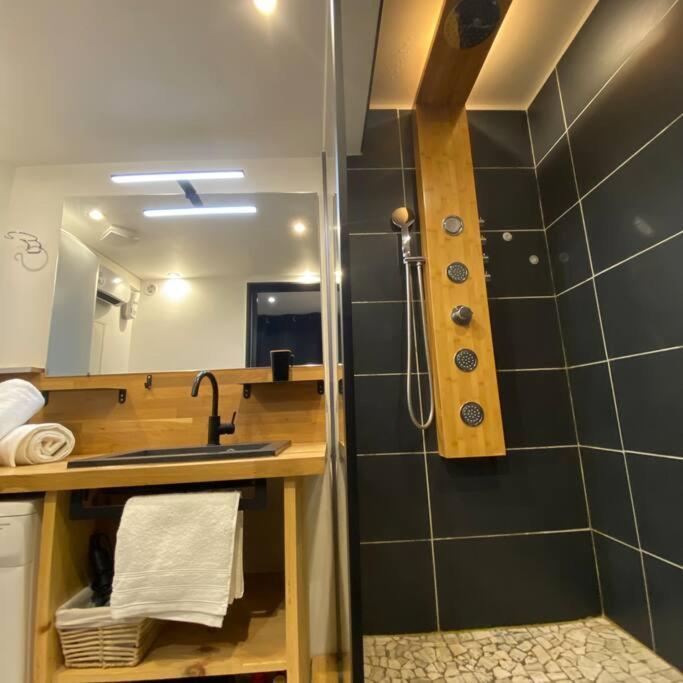Escale Studio 21M Aeroport Cdg Parc Expo Asterix Gonesse Ngoại thất bức ảnh