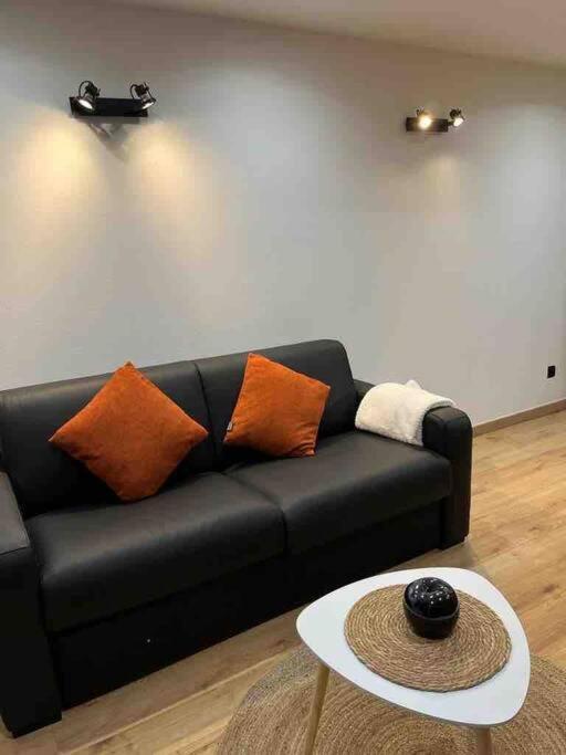 Escale Studio 21M Aeroport Cdg Parc Expo Asterix Gonesse Ngoại thất bức ảnh