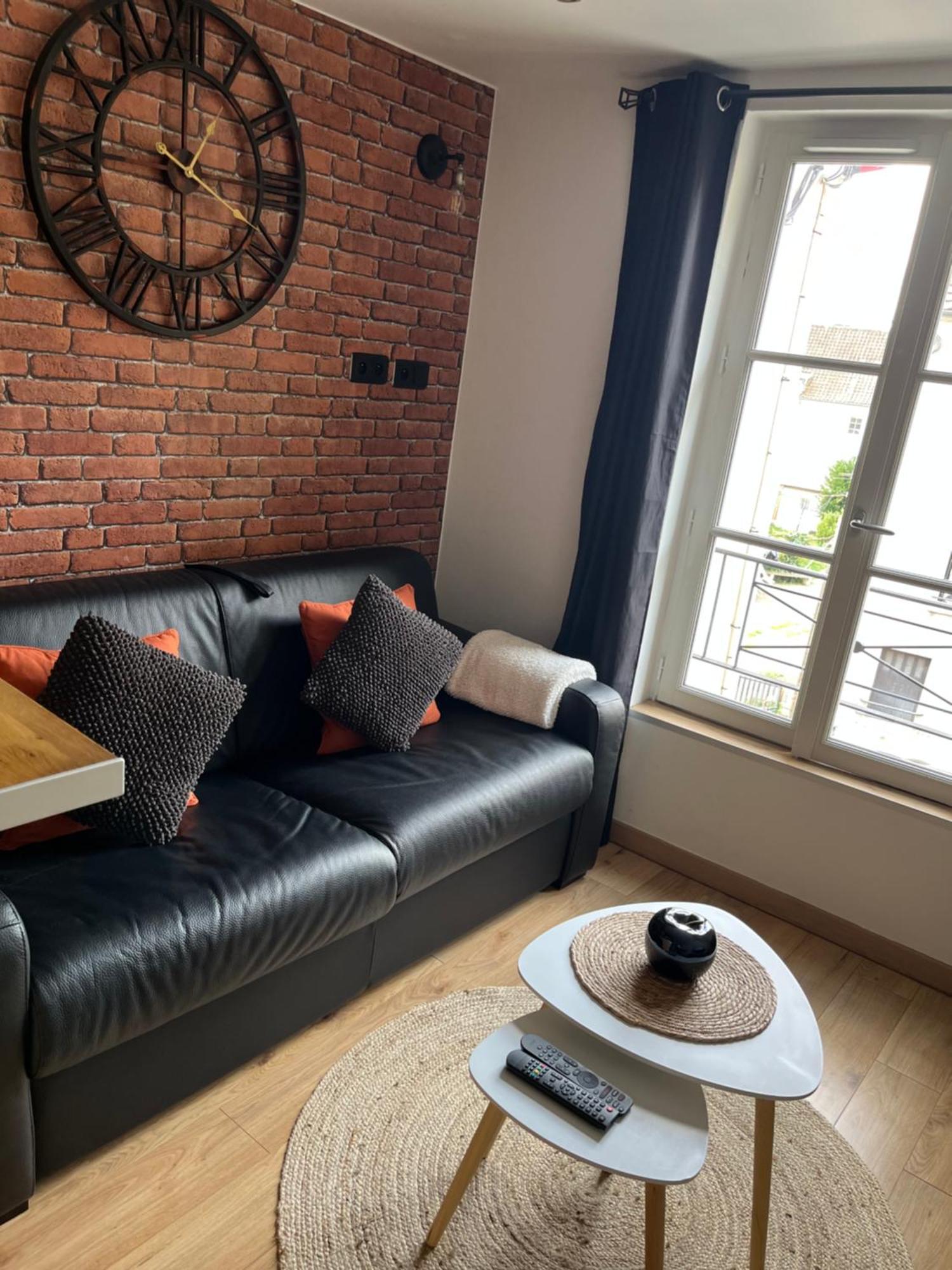 Escale Studio 21M Aeroport Cdg Parc Expo Asterix Gonesse Ngoại thất bức ảnh